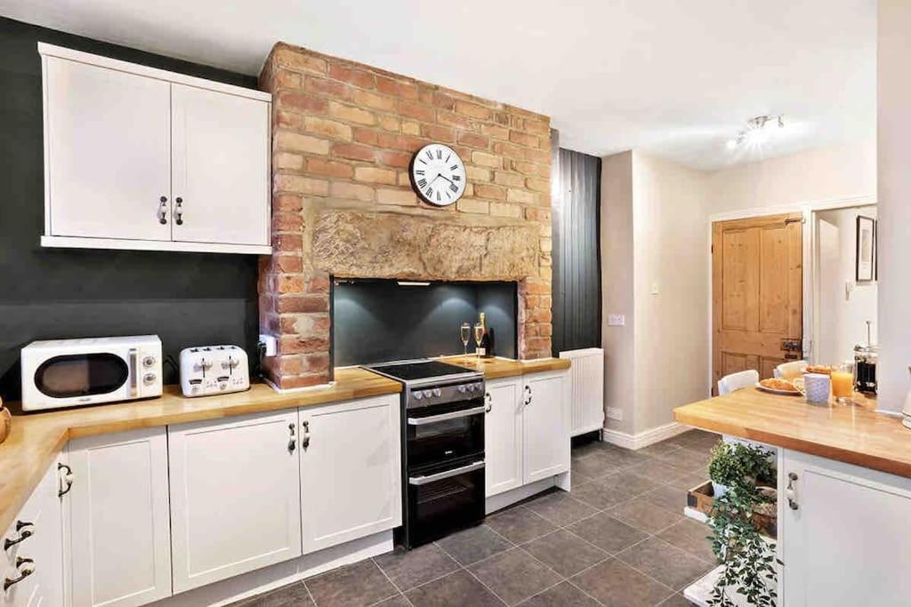 The Stanley Suite 1 Bedroom Apt Dog Friendly Patio Harrogate Bagian luar foto